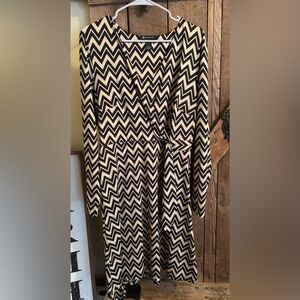 INC International Concepts Black and Cream Zigzag Dress